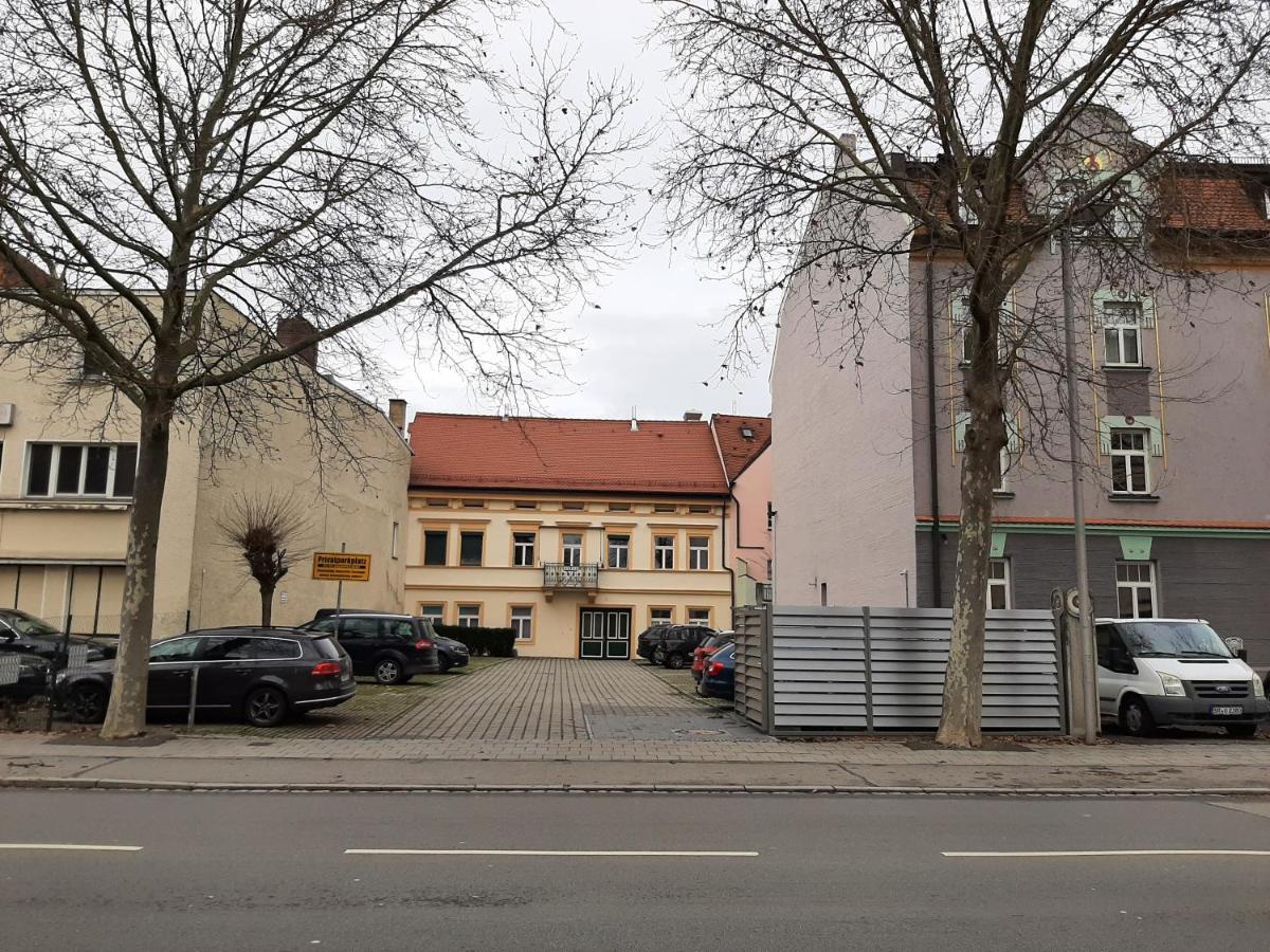 Zentrale Lage I Historisch I Parkplatz I Fahrradkeller Apartment Straubing Exterior foto